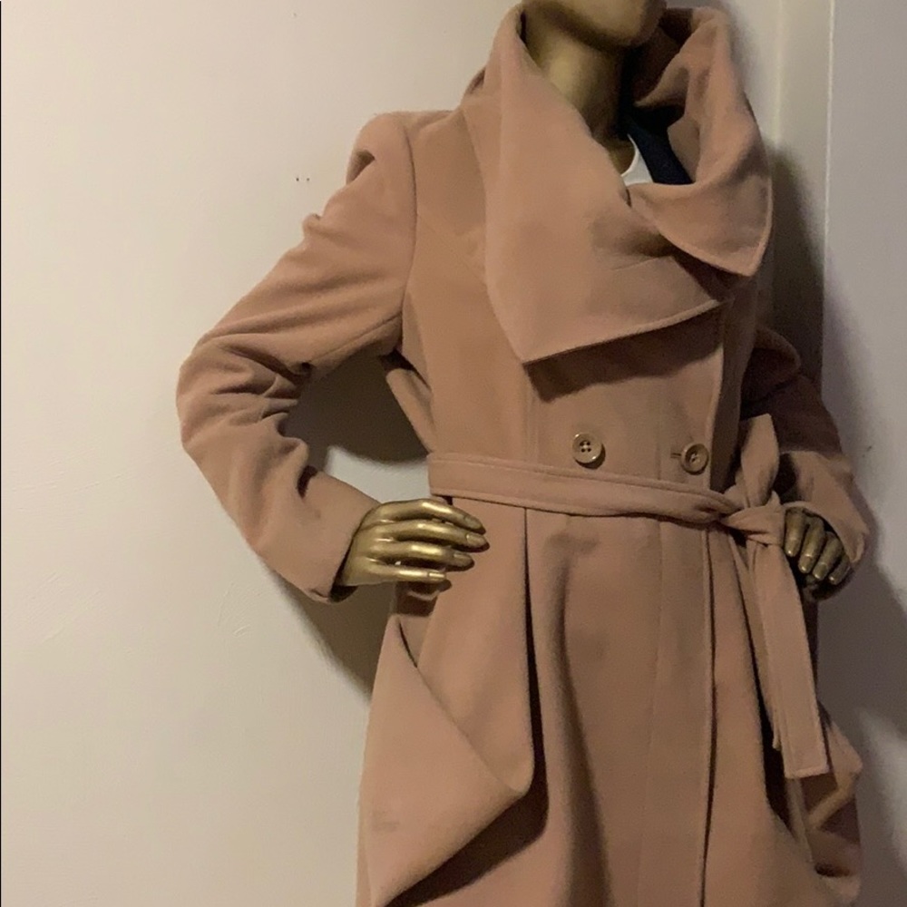 Stunning Katherine Barclay coat!